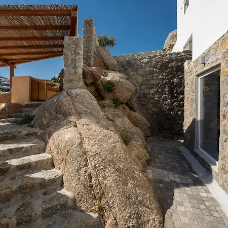 Super Rockies * Super Paradise Beach (Mykonos)