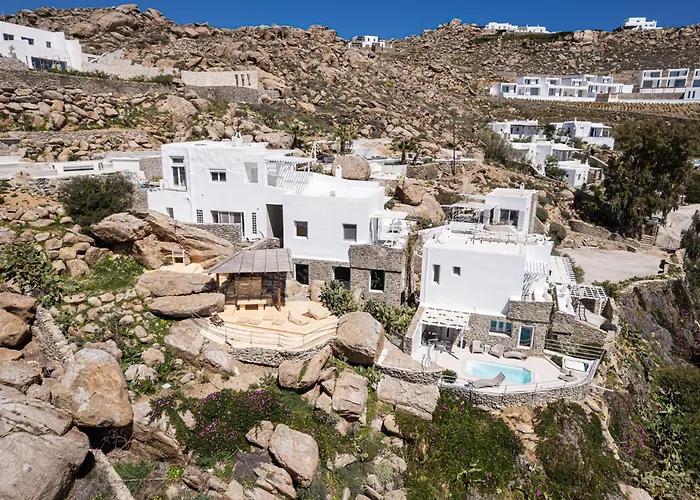 Super Rockies Super Paradise Beach (Mykonos)